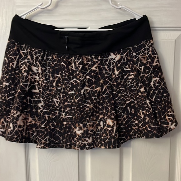 Lululemon pace rival skirt - Picture 2 of 6